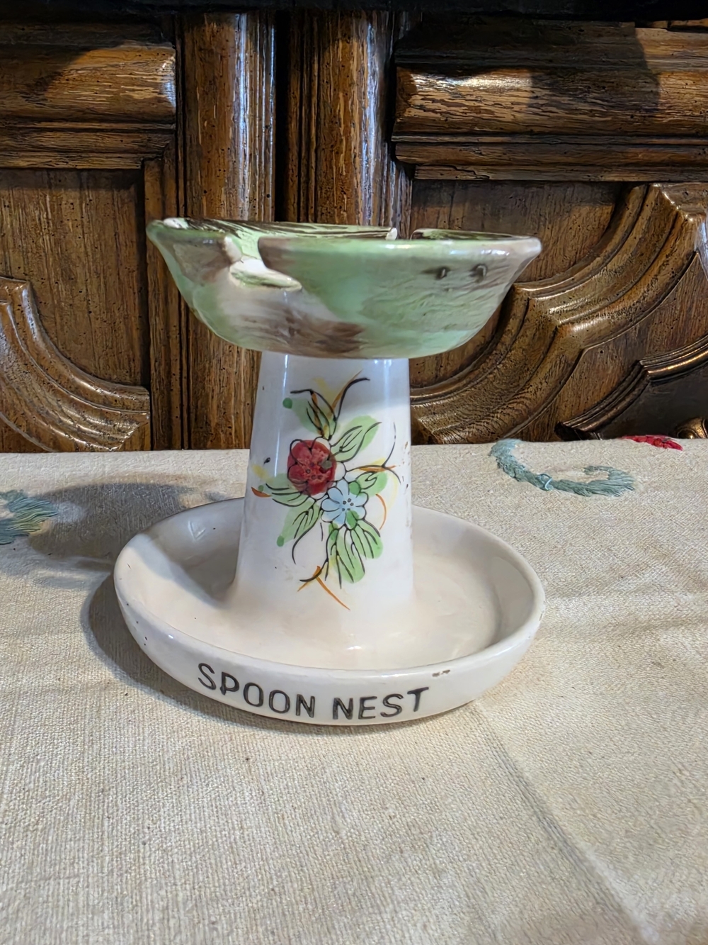 Ford's Charles Ford Company Ceramic Spoon Nest Rest